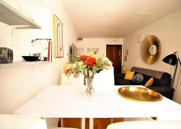 Charming Canal View San Marco Apartman