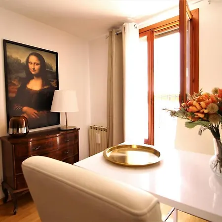 شقة Charming Canal View San Marco *
