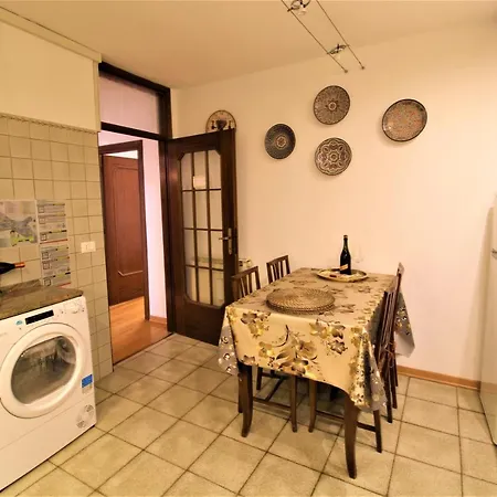 Charming Canal View San Marco Διαμέρισμα *